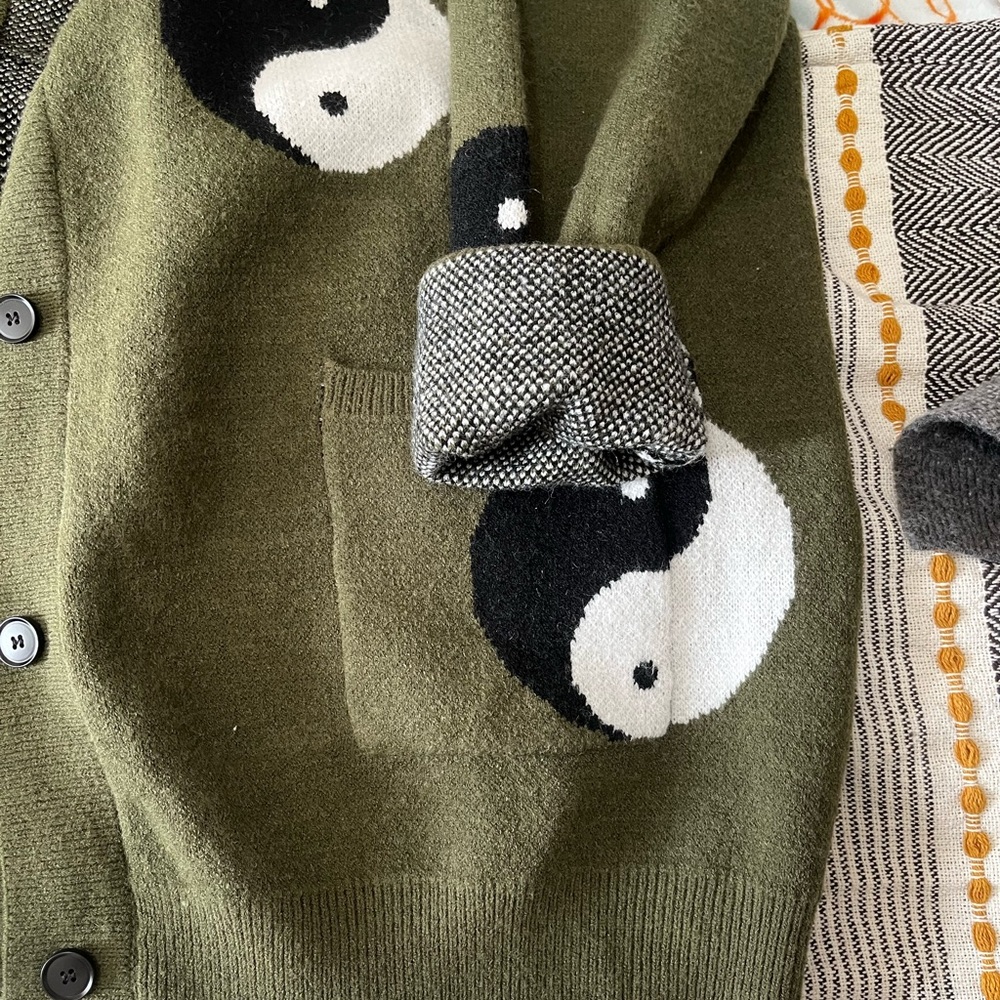 Olive Green Yin Yang Cardi - Picture 9 of 10